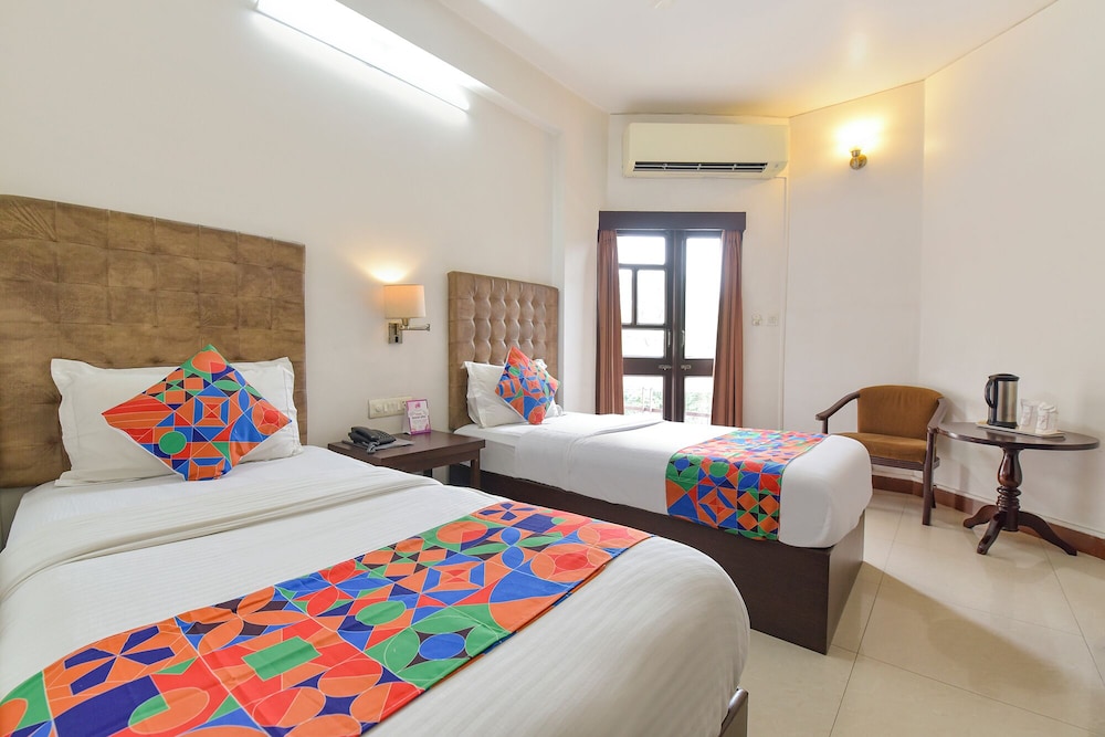 Fabhotel Shikha