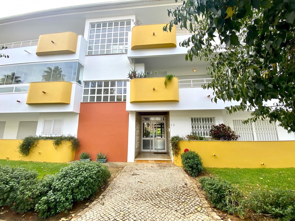 Vilamoura Fresh With Pool by Homing