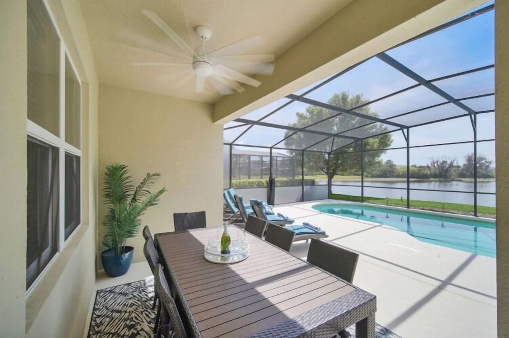Stunner 6Br W/ South Pool, Lake View & Near Golf