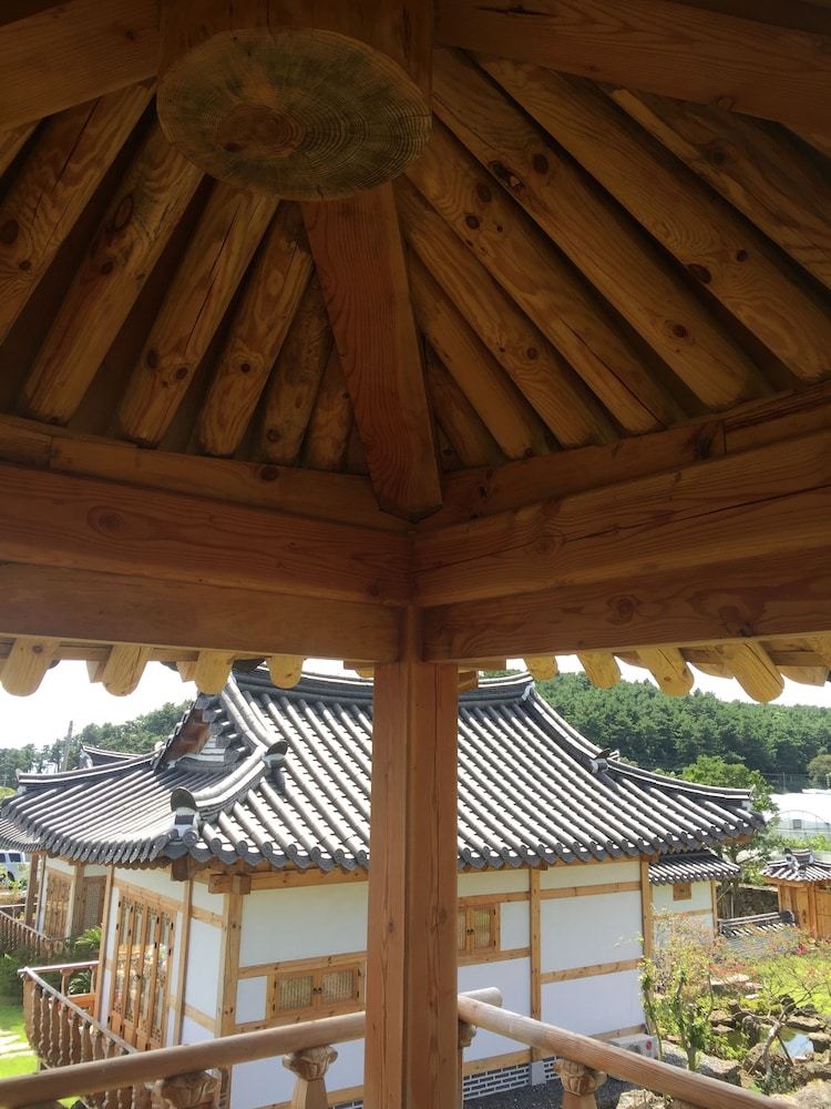 Canopus Resort Pension