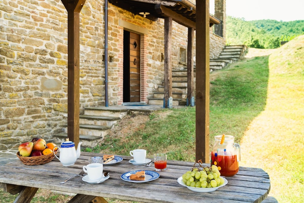 Ca Quattrocchi 10 3 by Marche Holiday Villas