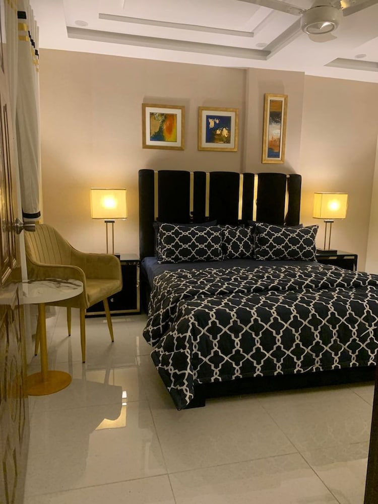 "1 Bedroom Apartment, Bahria Town Lahore Diamount01" view 4