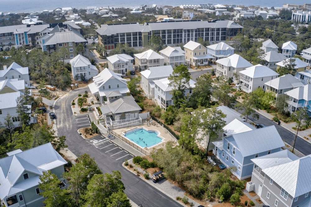 30A Salt Life by Avantstay Golf Cart + Pool Blue Mountain