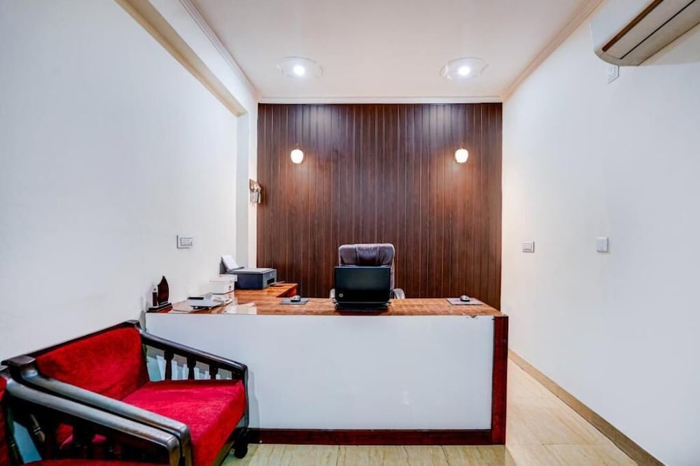Hotel maayra inn