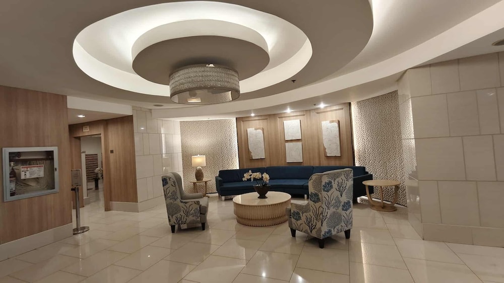 The Royal Bloom Room-1409TowerA