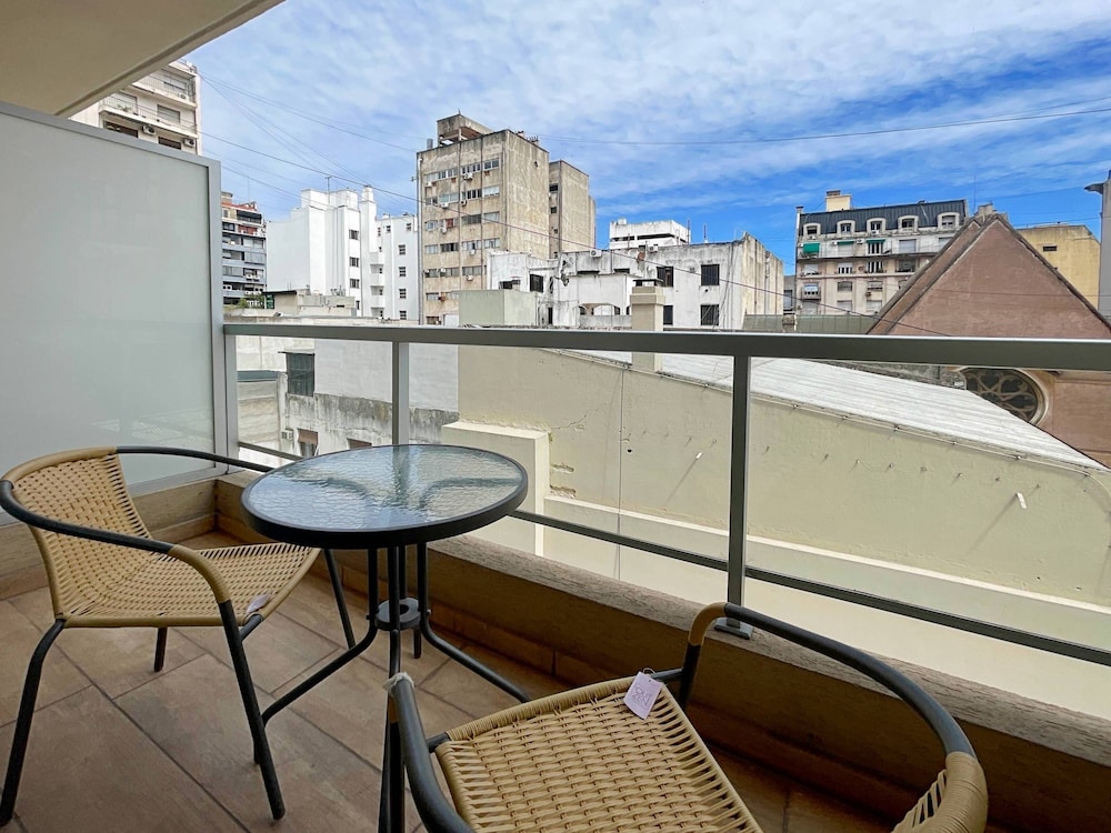 Ayres Suites Moreno