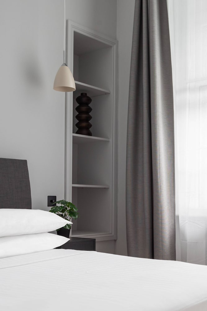 Dorset Square II by Onefinestay