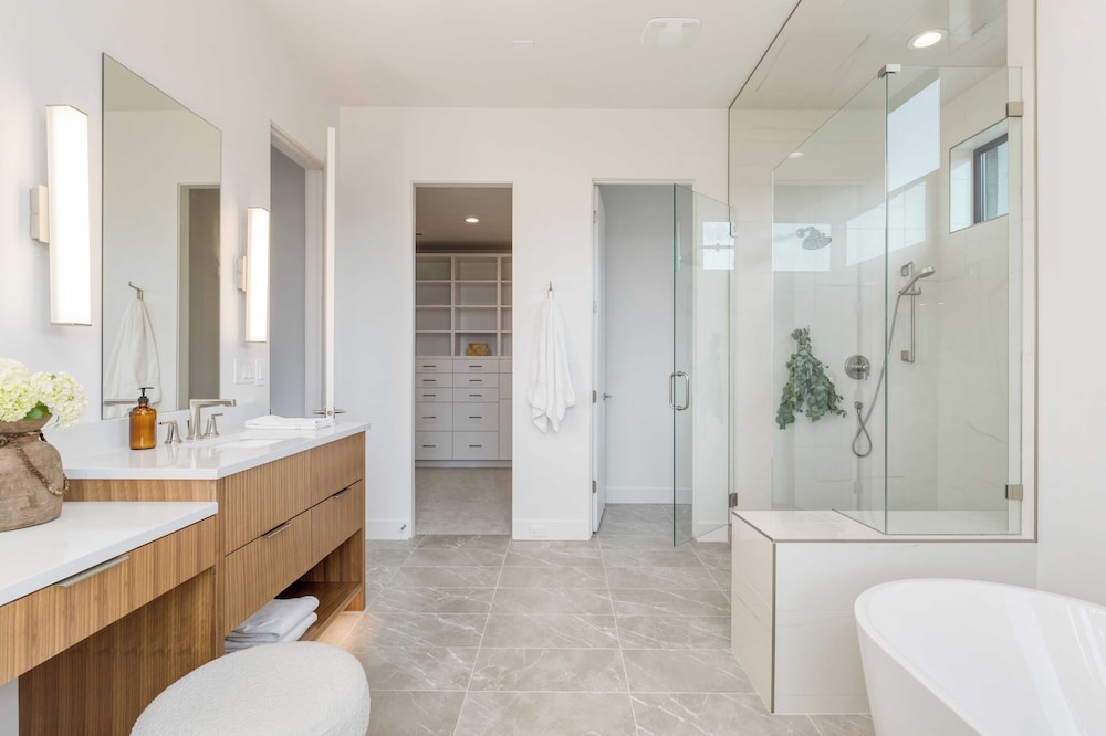 Mountain Lover by Avantstay Luxe Escape w/ Views Hot Tub, Gym, Movie Theater