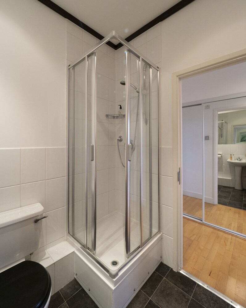 Canterbury Vacations - Holters Mill - Loft - Property Image 10