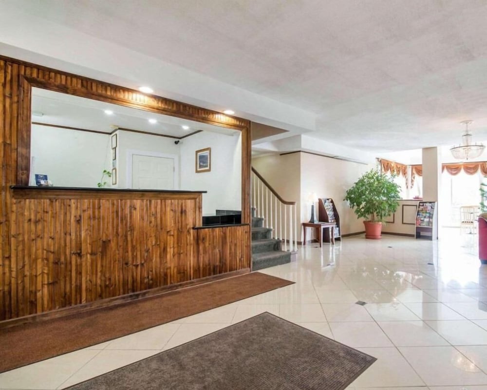 Kingston Vacations - Kingston Motel - Property Image 2
