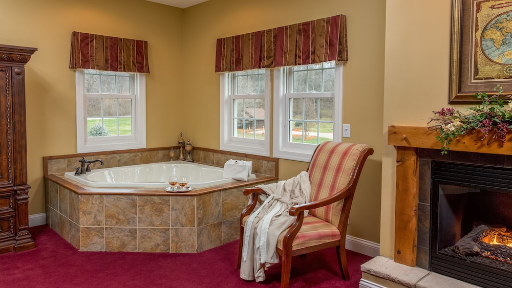 Goldmoor Inn