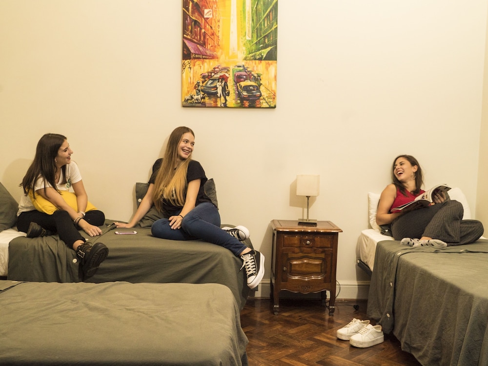 Milhouse Avenue - Hostel