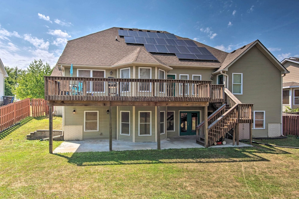 Pet-friendly Des Moines Home w/ Fenced Yard! view 3