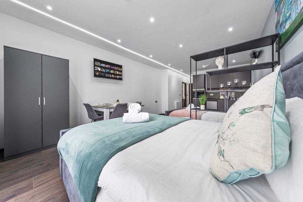 Modern Luxury Studio Near Euston Central London