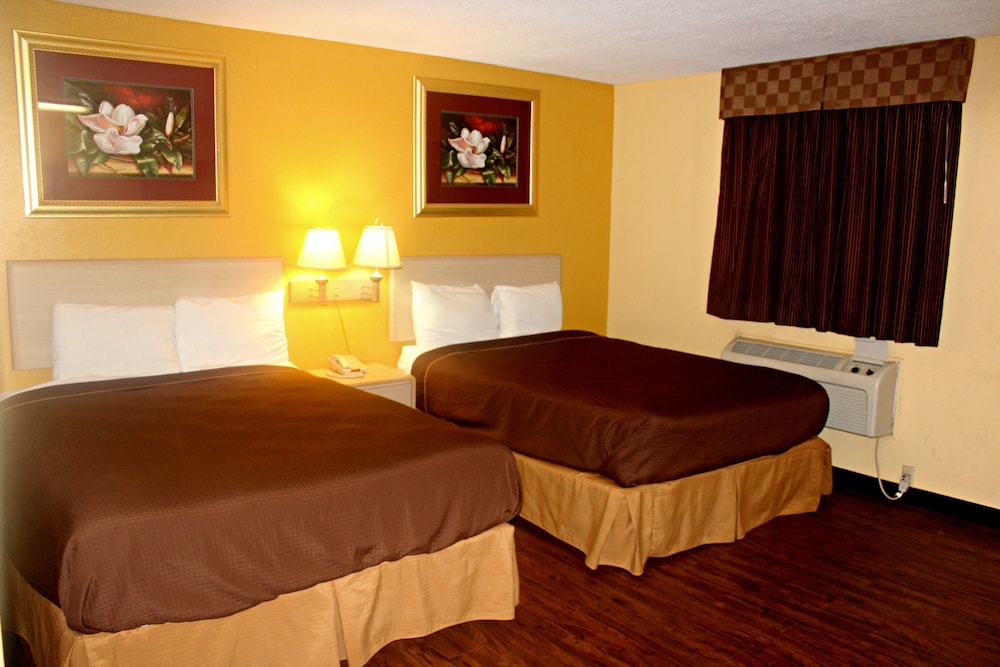 Village Inn Cotulla