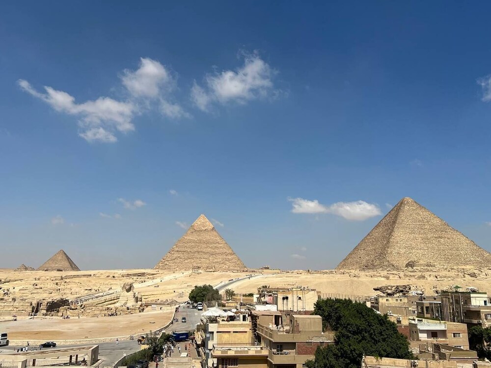 Pyramids Island