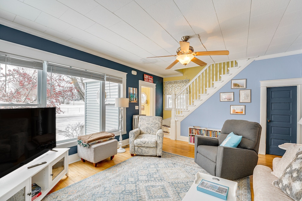 Ludington Home w/ 6 Bicycles < 1 Mi to Beach!