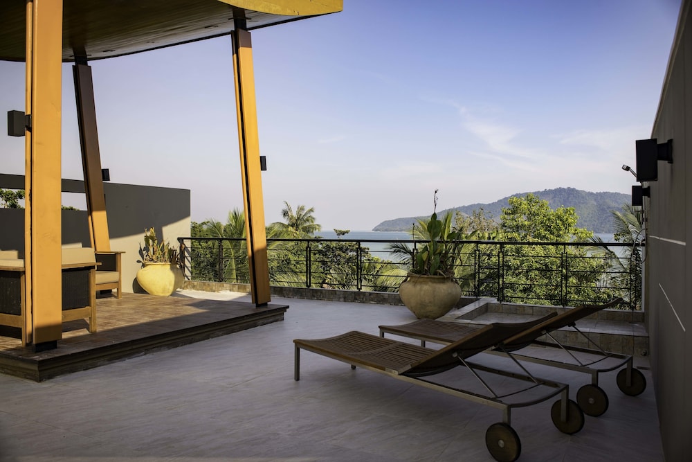 Amazing 5BR Seaview Private Pool Villa by Intira Villas