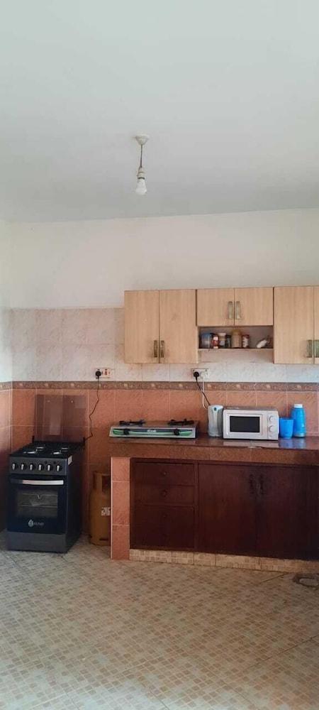 Lux Suites Shiv Apartments Nyali Cinemax