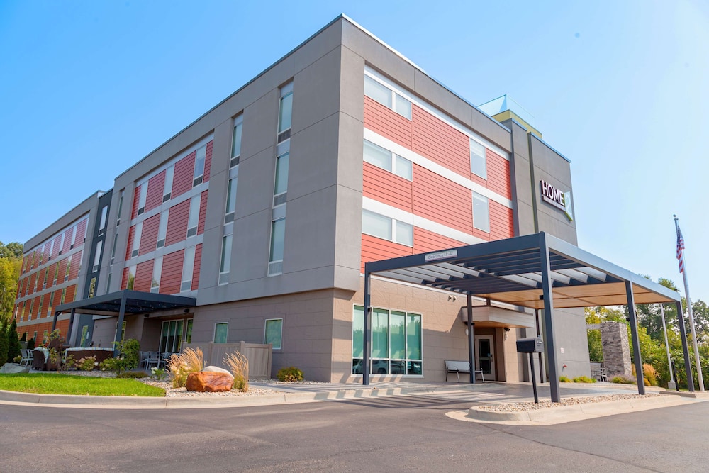 Jacksonville Vacations - Home2 Suites by Hilton Jackson MI - Property Image 2
