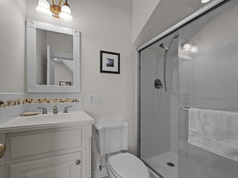 Ocean's Edge by Topsail Realty