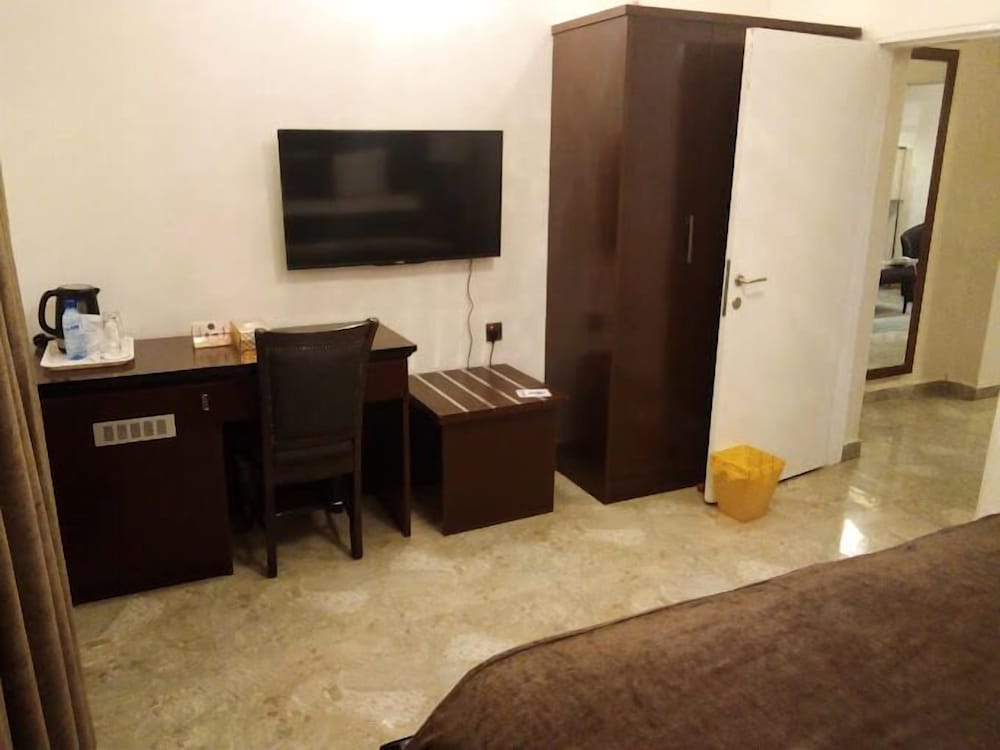 Bizzare Luxury Apartment
