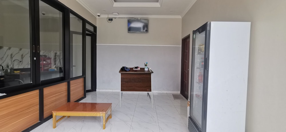 Hotel O Madina Homestay