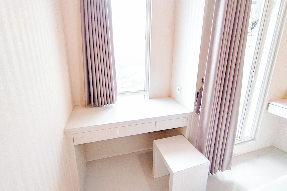 Studio Minimalist Connect to Pakuwon Mall at Tanglin Supermall Mansion Apartment