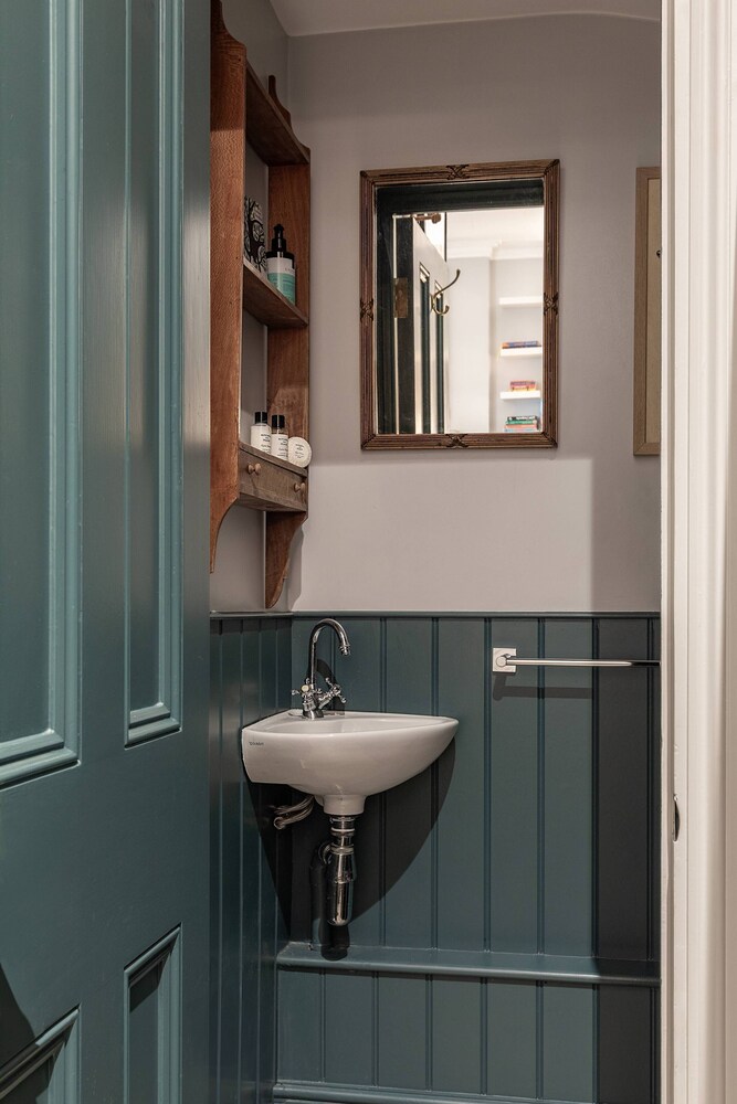 William Mews by Onefinestay