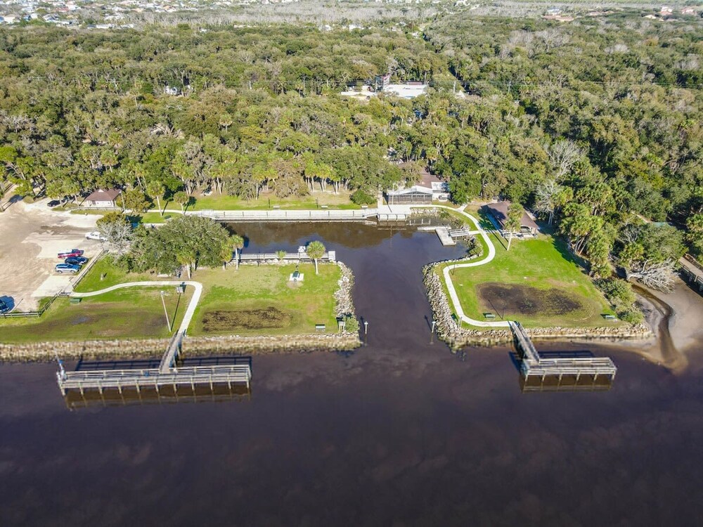 Beach Home w Heated Pool Free Golf Cart