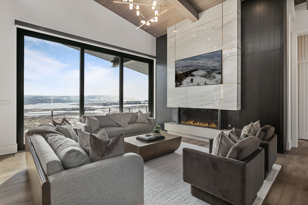 11494 N Ursa Circle- Skyridge 5 Br Home W/ Hot Tub 5 Bedroom Home