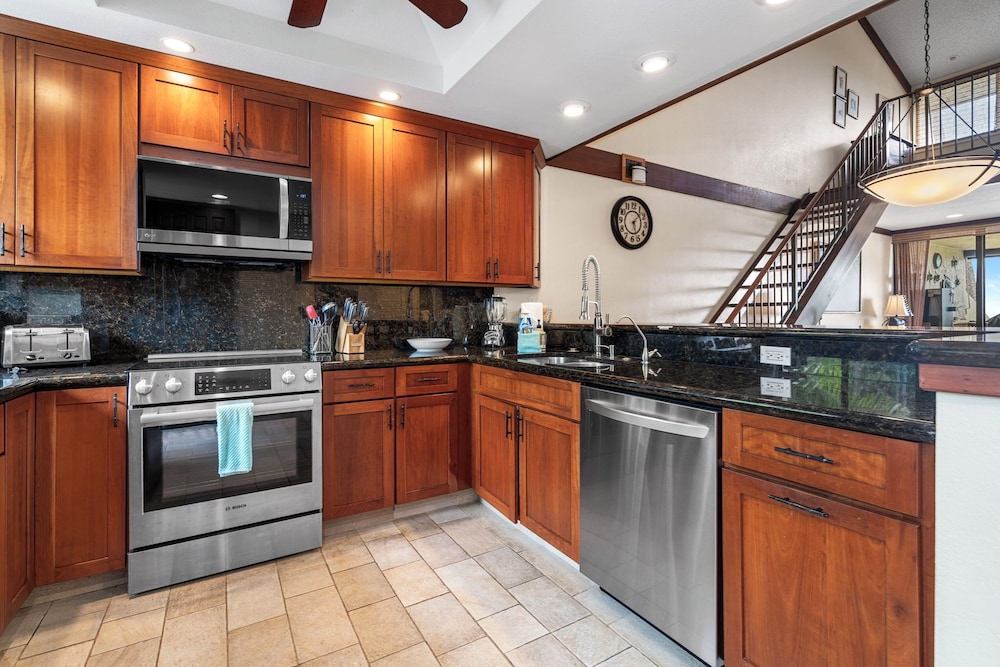 Ocean View - 2 Bedrooms With Loft - Fully Air-conditioned - Complete Remodel - Vrkcv