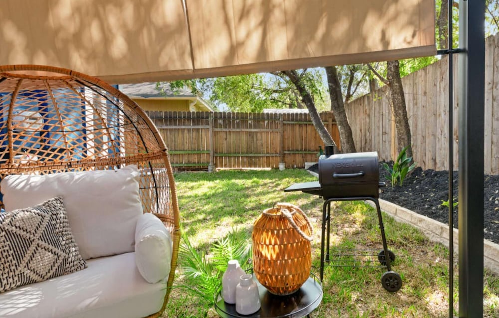 Round Rocker No Service Fees Backyard BBQ view 5