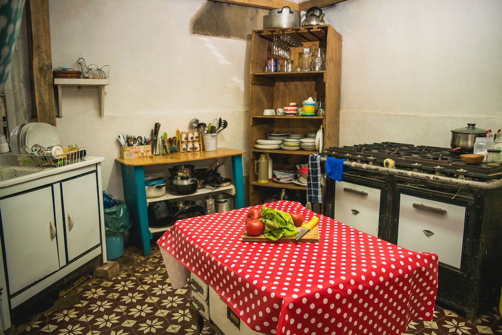 Kom Hostal - Hostel