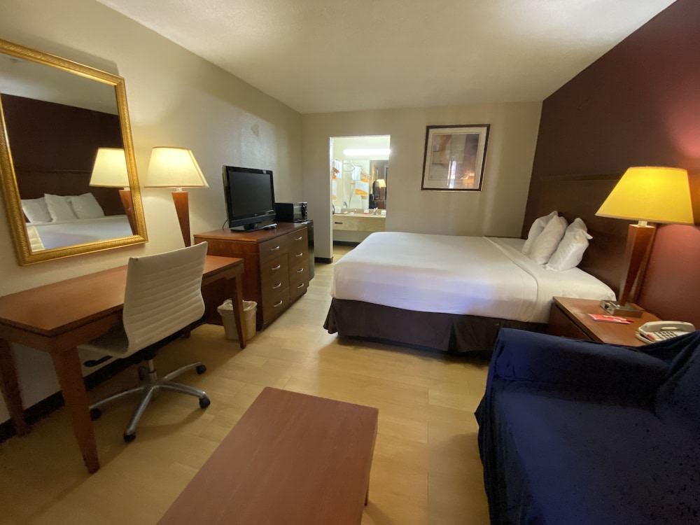 Days Inn & Suites by Wyndham Bossier City/Casino Area view 3