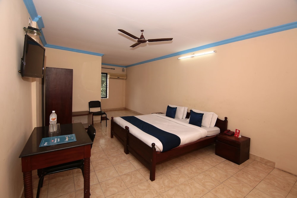 OYO 6711 Geojo Residency
