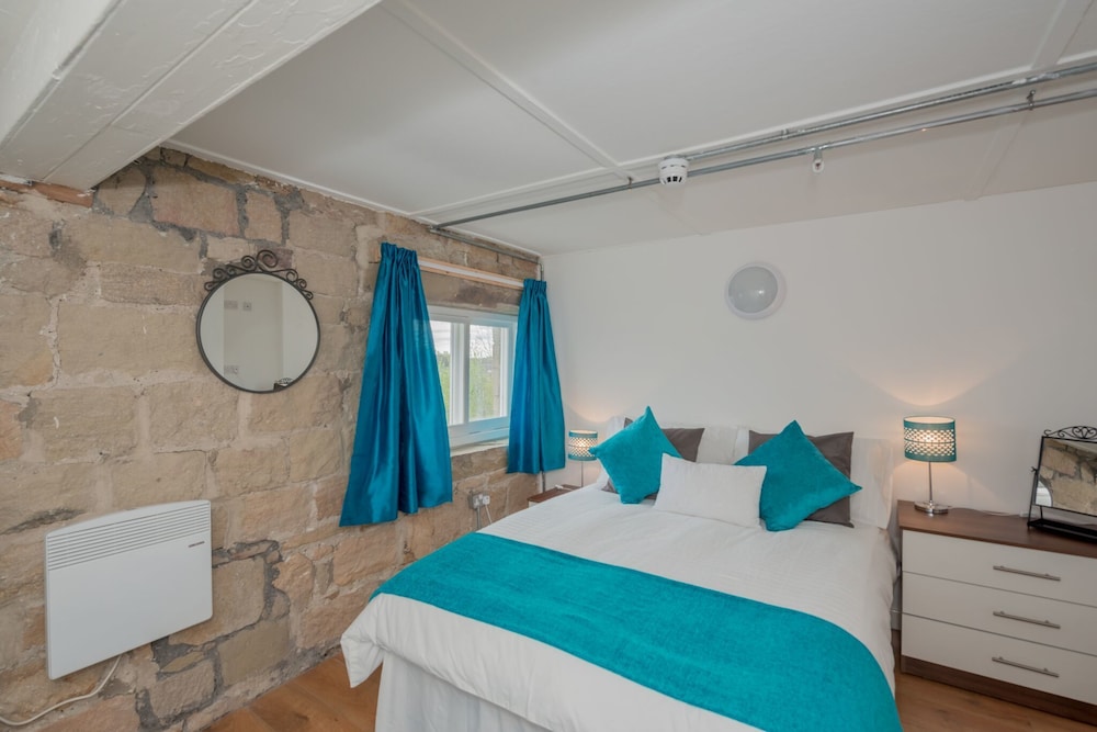 Kirkstall Bridge Apartments - 26