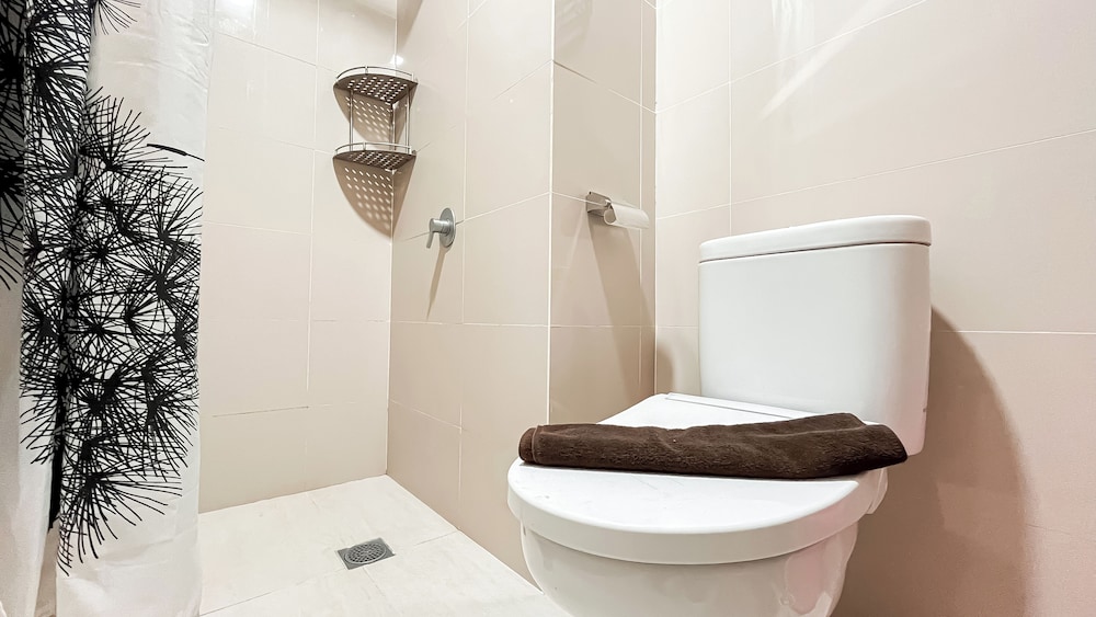 Homey And Best Deal Studio Apartment B Residence