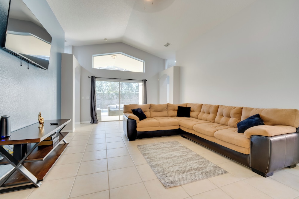 11 Mi to Disney: Pet-friendly Aviana Resort Home!