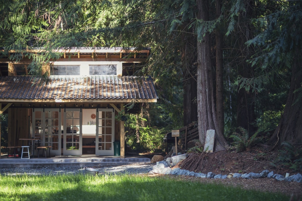 Heartwood Retreats
