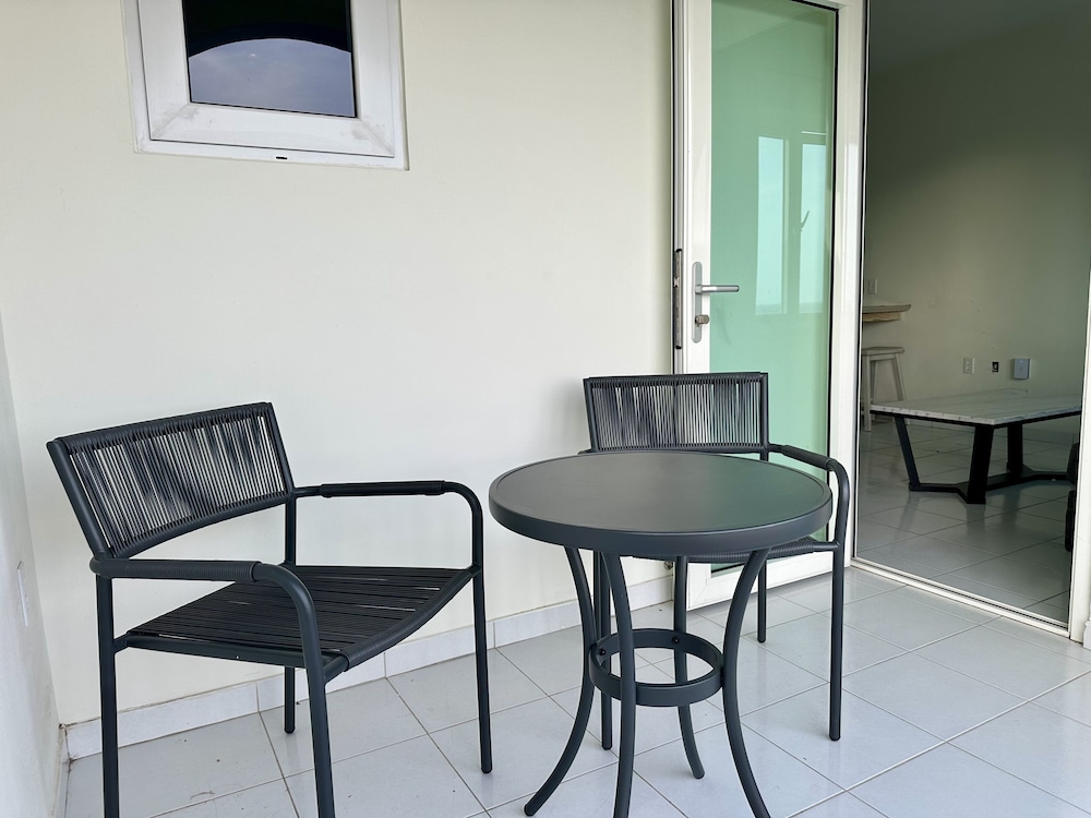 MERAKII SEAVIEW ESCAPE CURACAO