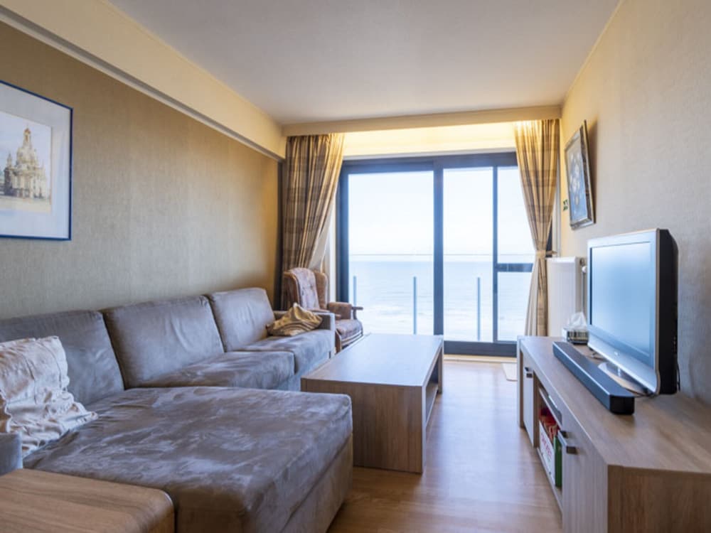 Apartment in Middelkerke With Sea Views
