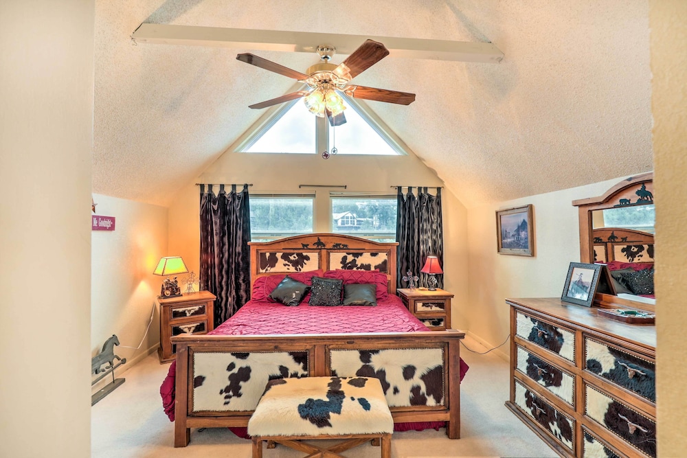 A-frame Ruidoso Retreat w/ Deck, Grill & Views! view 4