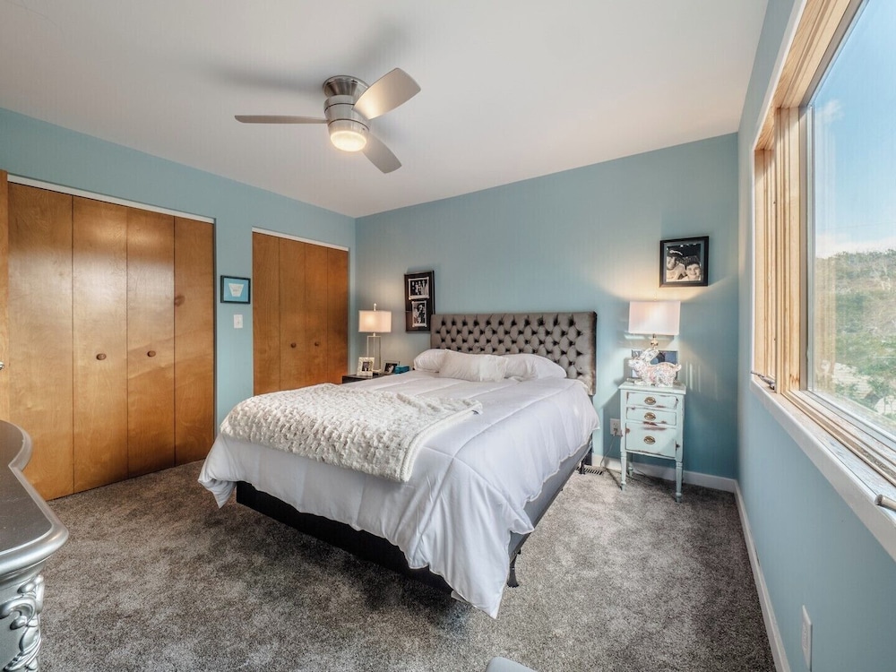 Nicholson Oaks by Topsail Realty