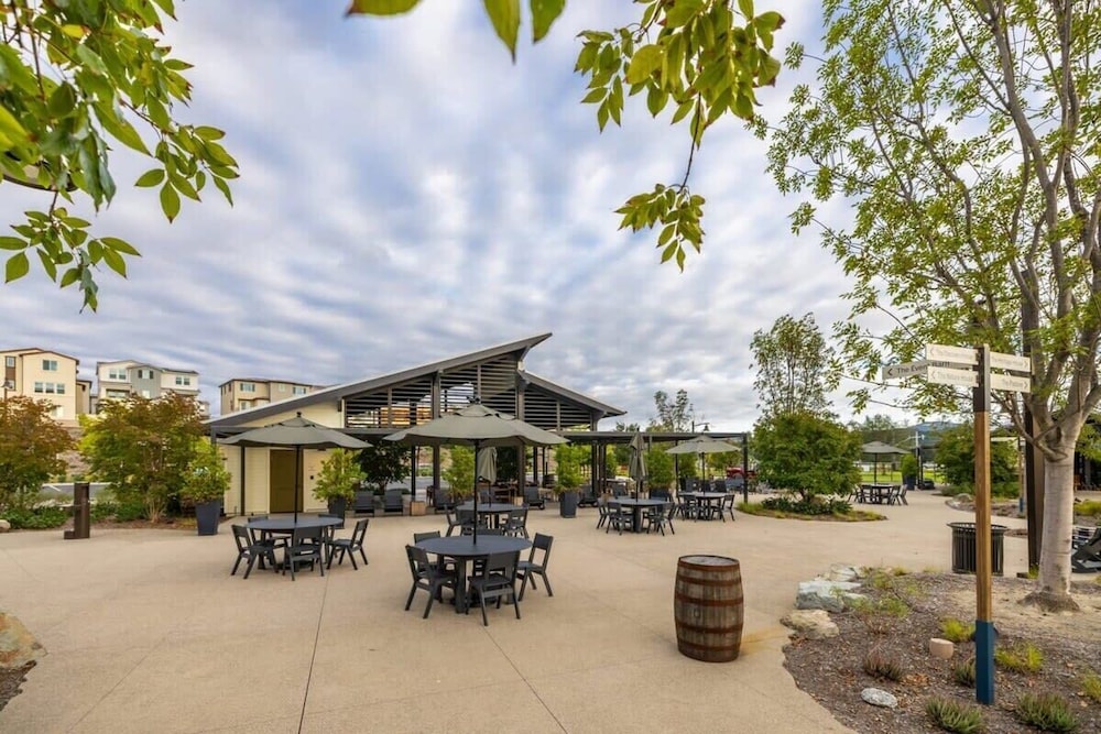 @marbella Lane -amazing 5BR Home in Rancho Mission