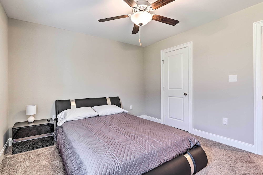 Quiet Family Home 15 Mi to Dtwn Huntsville! - Property Image 34