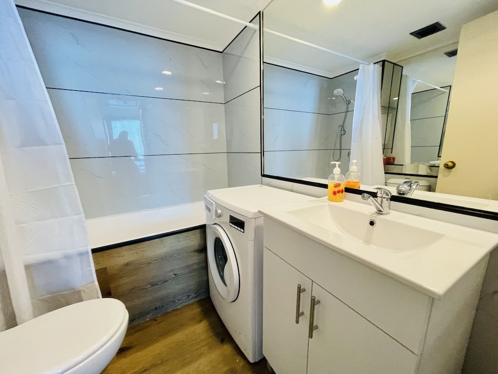 Carmel Holiday Apartments