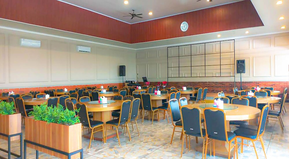 meeting & event spaces