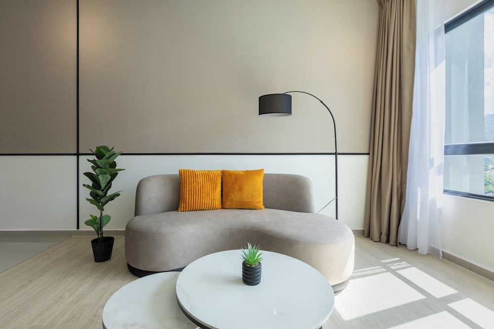 Sunshine Residence Suites