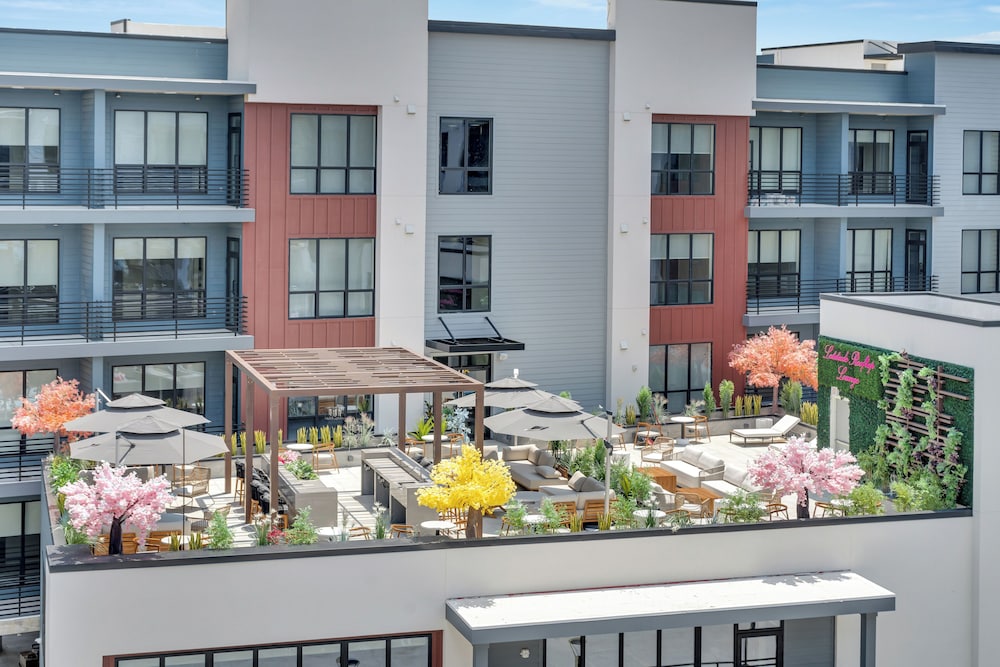 Latitude Apartments
